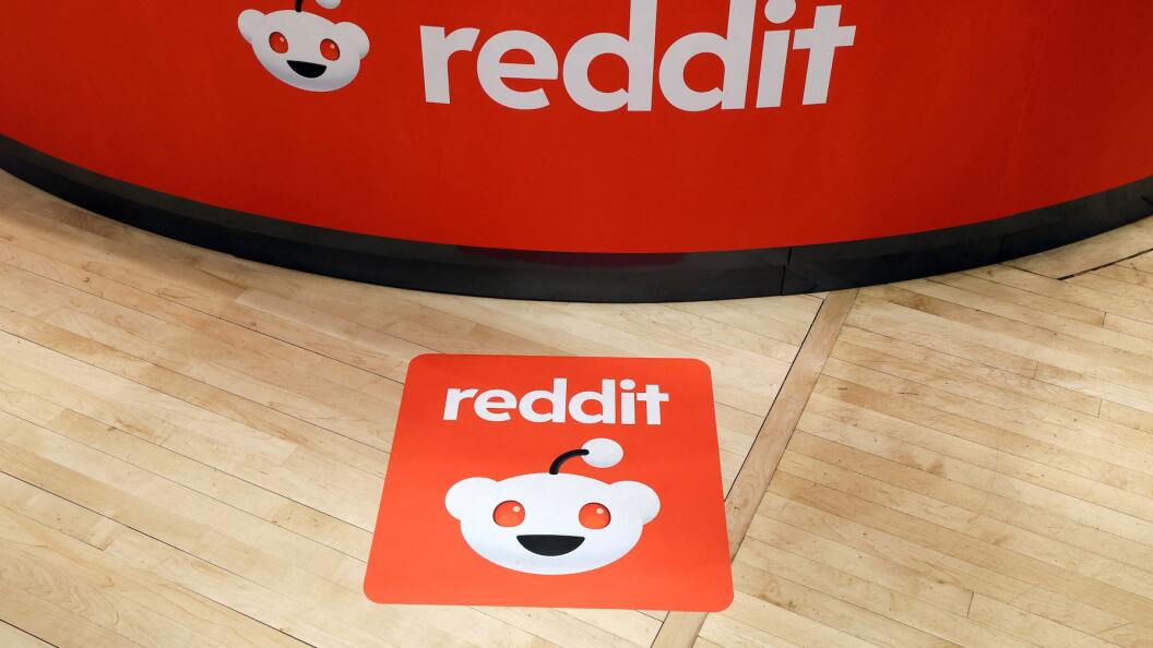 22570153